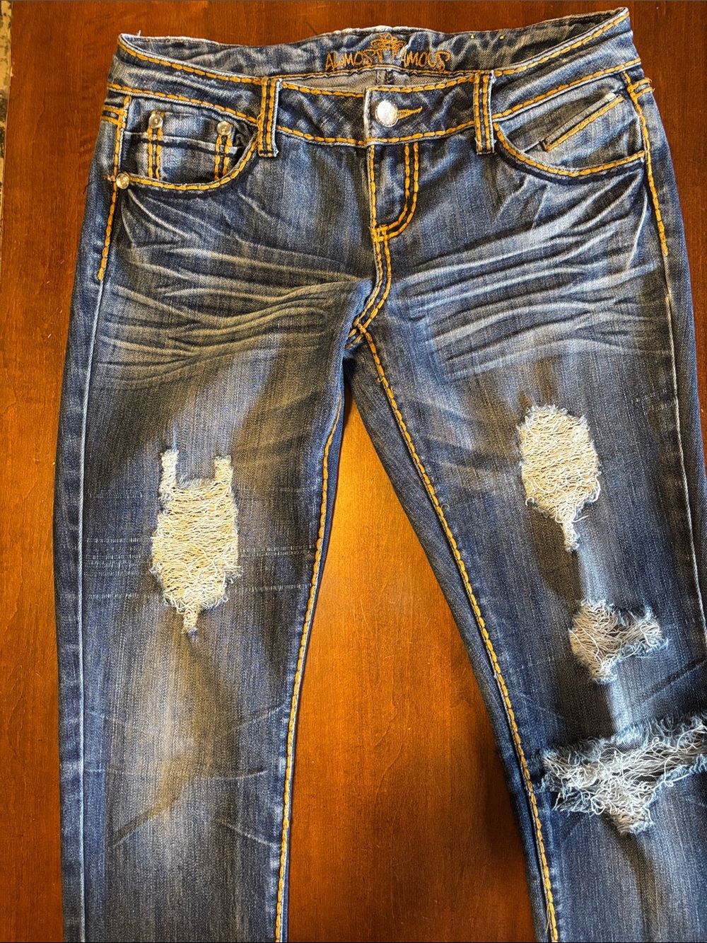 ALMOST FAMOUS - Medium Wash Distressed Skinny Jeans (L-105)